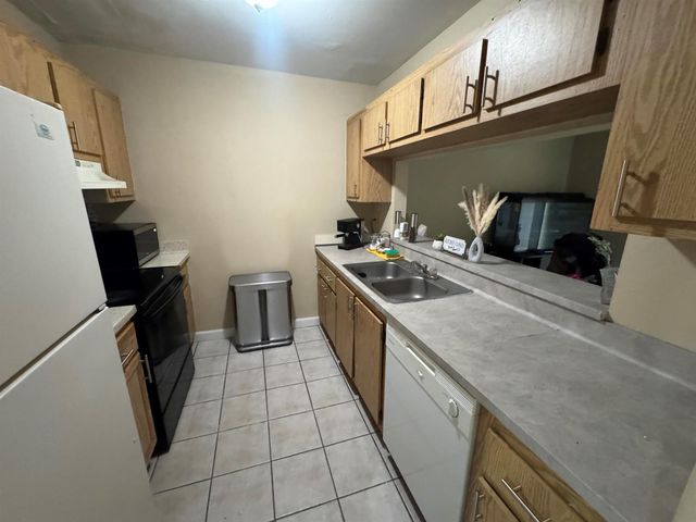 5090 ELMHURST Road C, West Palm Beach, FL 33417