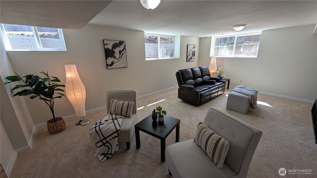 21020 98th Avenue S, Kent, WA 98031