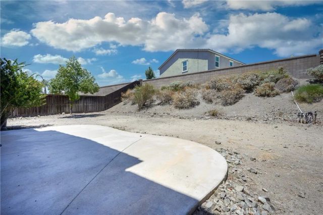 41005 Crimson Pillar Lane, Lake Elsinore, CA 92532