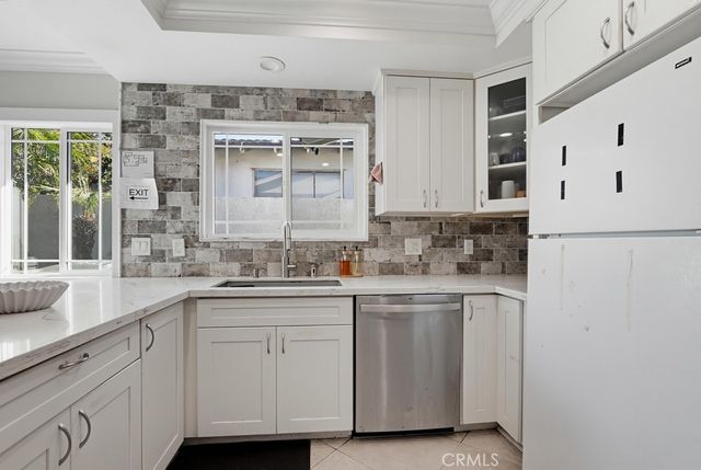 113 W Wilken Way, Anaheim, CA 92802