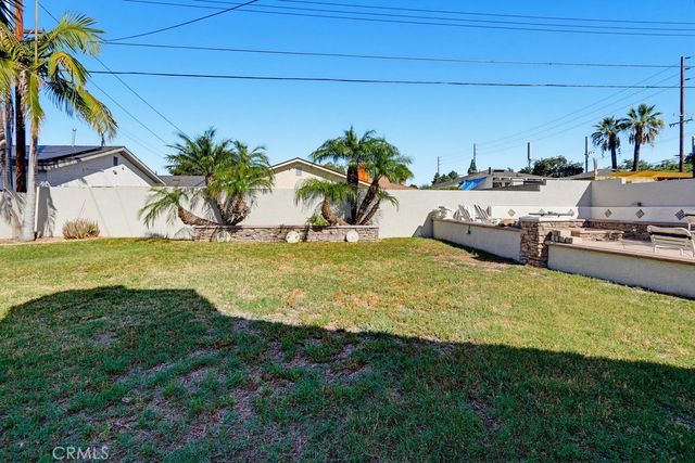 113 W Wilken Way, Anaheim, CA 92802