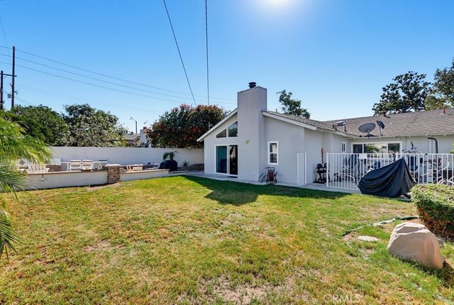 113 W Wilken Way, Anaheim, CA 92802