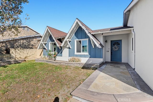113 W Wilken Way, Anaheim, CA 92802