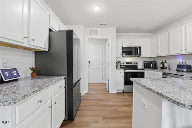 352 Earnest Way, Kenly, NC 27542