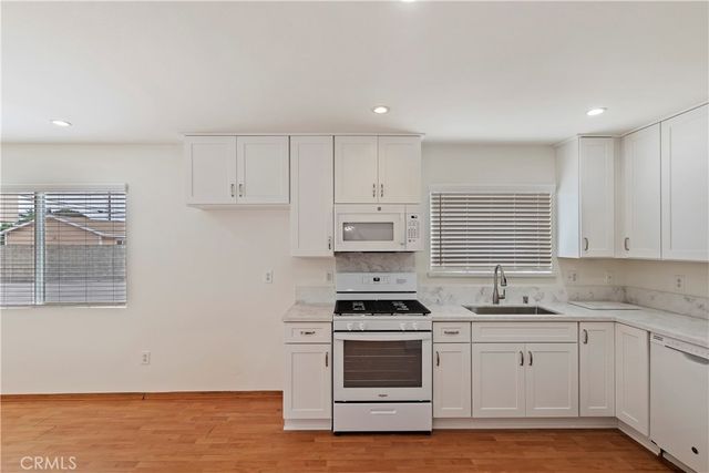 20721 Roseton, Lakewood, CA 90715
