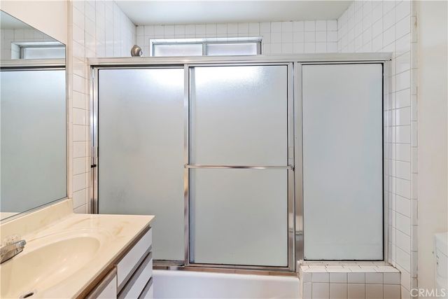 20721 Roseton, Lakewood, CA 90715