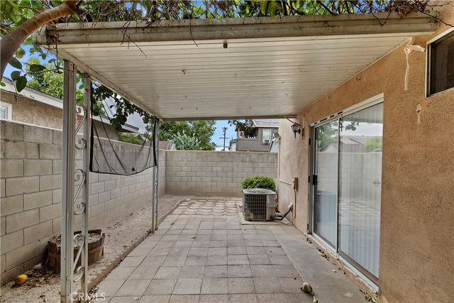 20721 Roseton, Lakewood, CA 90715