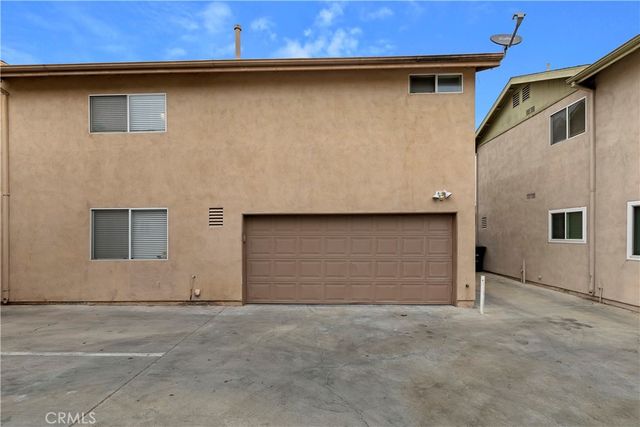 20721 Roseton, Lakewood, CA 90715
