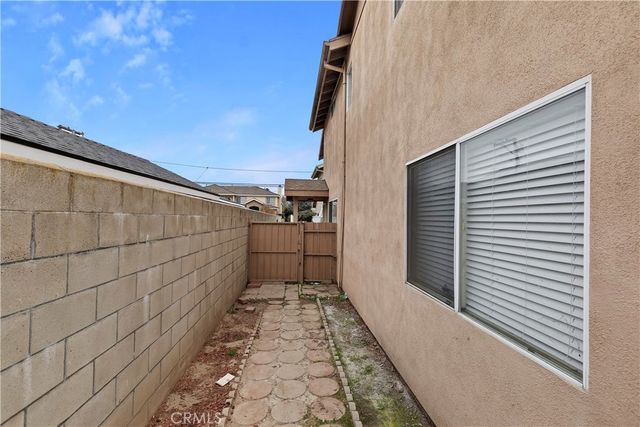 20721 Roseton, Lakewood, CA 90715