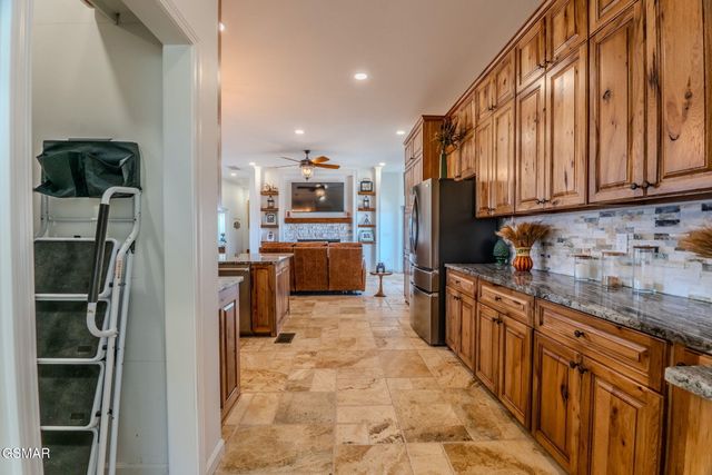 2324 Holston View Road, New Market, TN 37820