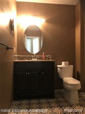 233 Tucker Street, Pontiac, MI 48341