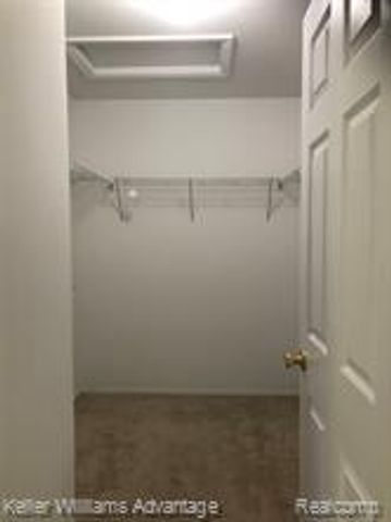233 Tucker Street, Pontiac, MI 48341
