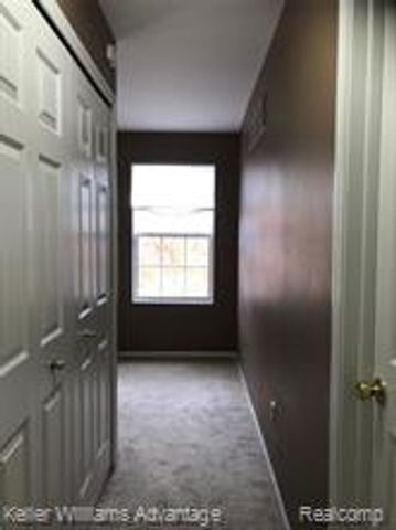 233 Tucker Street, Pontiac, MI 48341