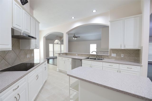 11411 Old Mission Road, Houston, TX 77095