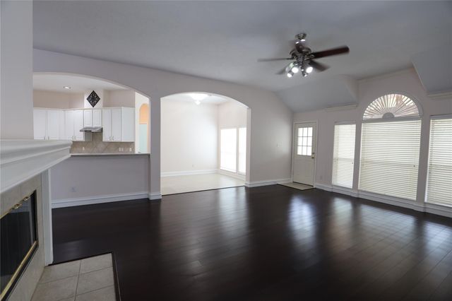 11411 Old Mission Road, Houston, TX 77095