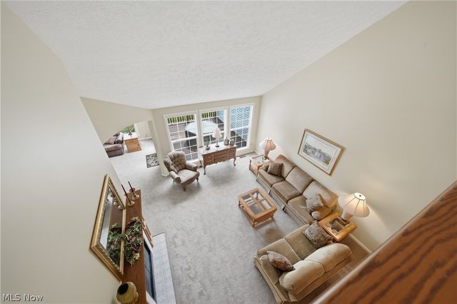 1652 Southpointe Circle NE, Canton, OH 44714
