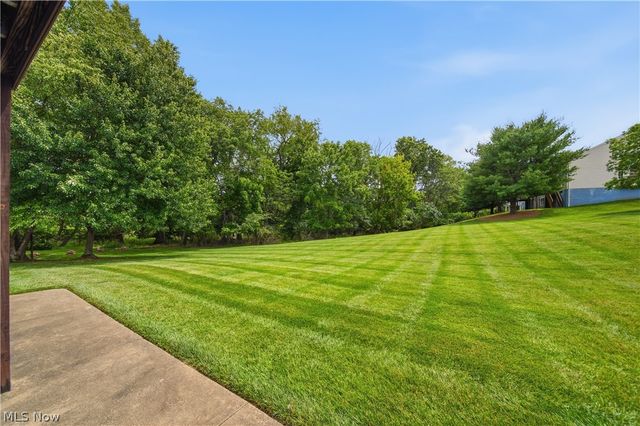 1652 Southpointe Circle NE, Canton, OH 44714