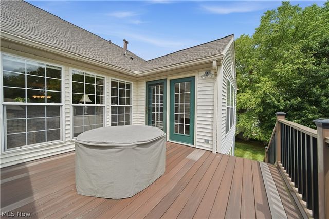 1652 Southpointe Circle NE, Canton, OH 44714