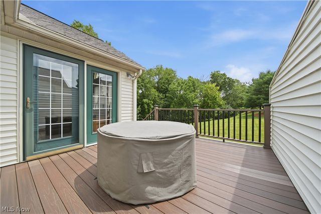 1652 Southpointe Circle NE, Canton, OH 44714