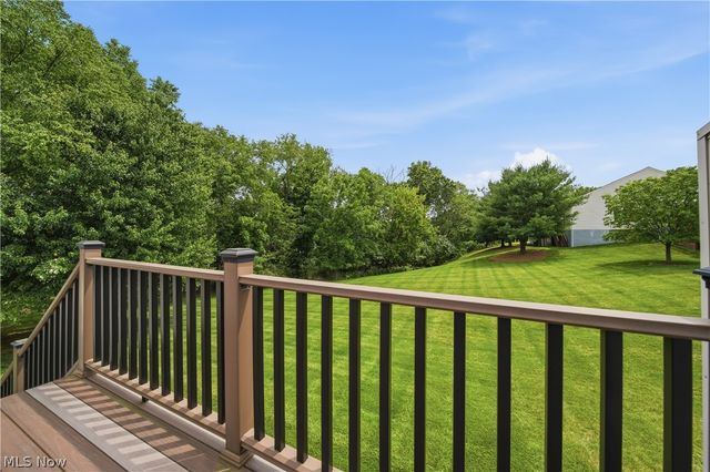 1652 Southpointe Circle NE, Canton, OH 44714