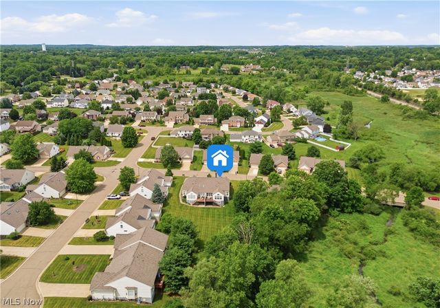 1652 Southpointe Circle NE, Canton, OH 44714