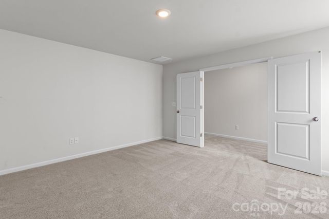 386 Hollingswood Drive, Statesville, NC 28625