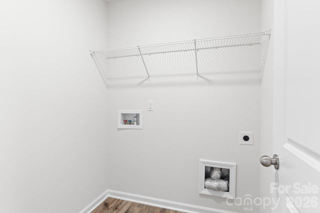 386 Hollingswood Drive, Statesville, NC 28625