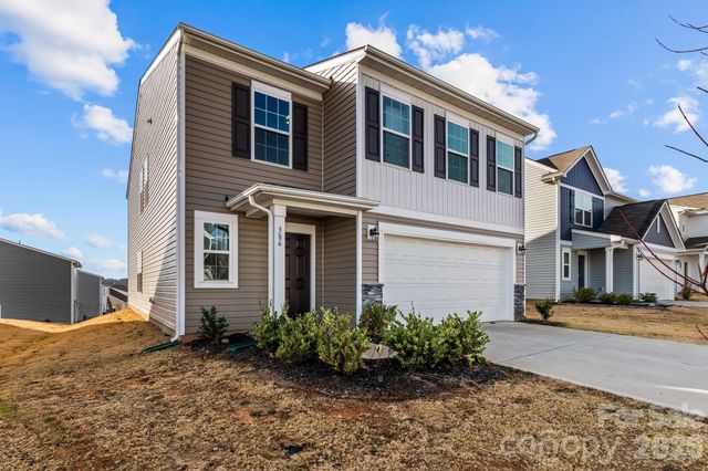 386 Hollingswood Drive, Statesville, NC 28625