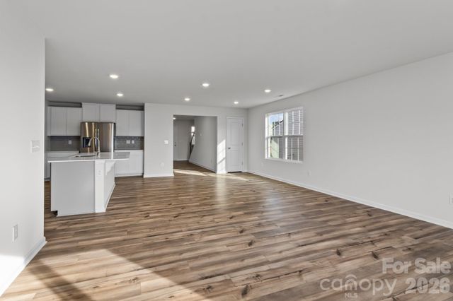 386 Hollingswood Drive, Statesville, NC 28625