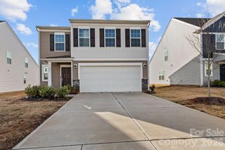386 Hollingswood Drive, Statesville, NC 28625