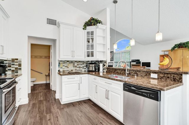 6842 Dogwood Lane, Margate, FL 33063