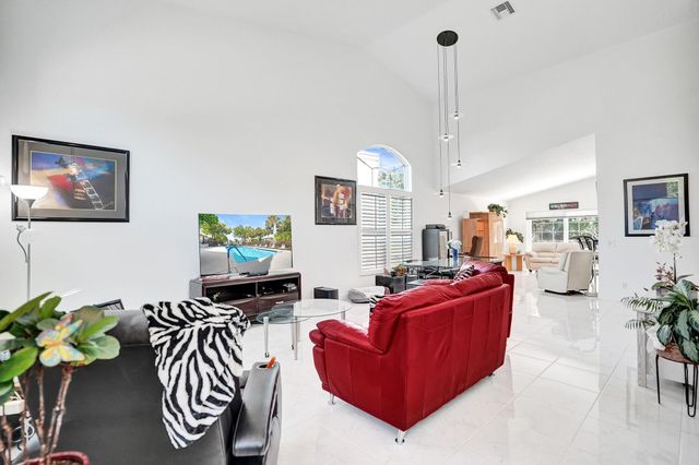 6842 Dogwood Lane, Margate, FL 33063