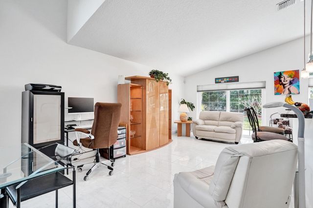 6842 Dogwood Lane, Margate, FL 33063