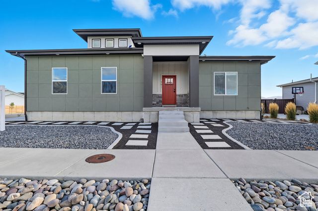791 W 20 N, Hyrum, UT 84319
