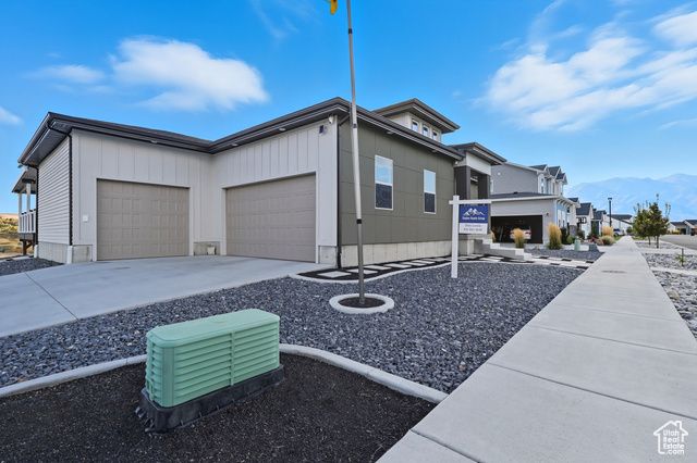 791 W 20 N, Hyrum, UT 84319