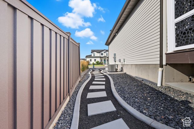 791 W 20 N, Hyrum, UT 84319