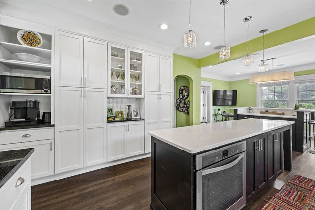 2144 Grande Avenue SE, Cedar Rapids, IA 52403