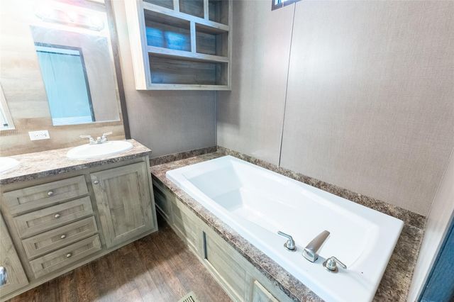 5725 Private Road 2075, Centerville, TX 75833