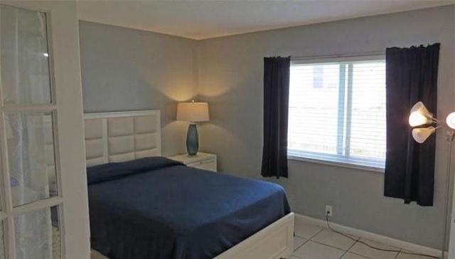 2131 N Ocean Boulevard 11, Fort Lauderdale, FL 33305