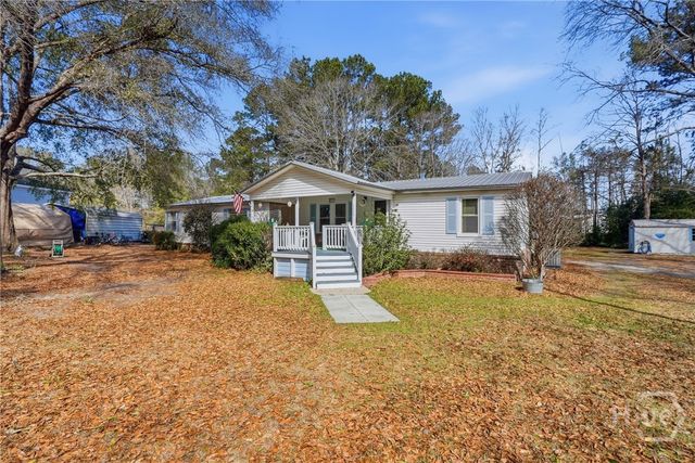 124 Edgewater Drive, Bloomingdale, GA 31302