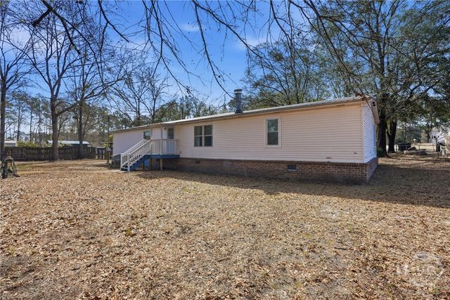 124 Edgewater Drive, Bloomingdale, GA 31302