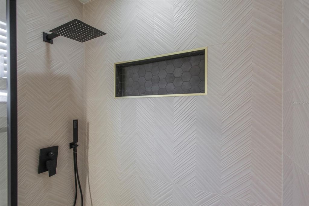 Image 17 of property listing at 822 POLK STREET, Orlando, FL 32805