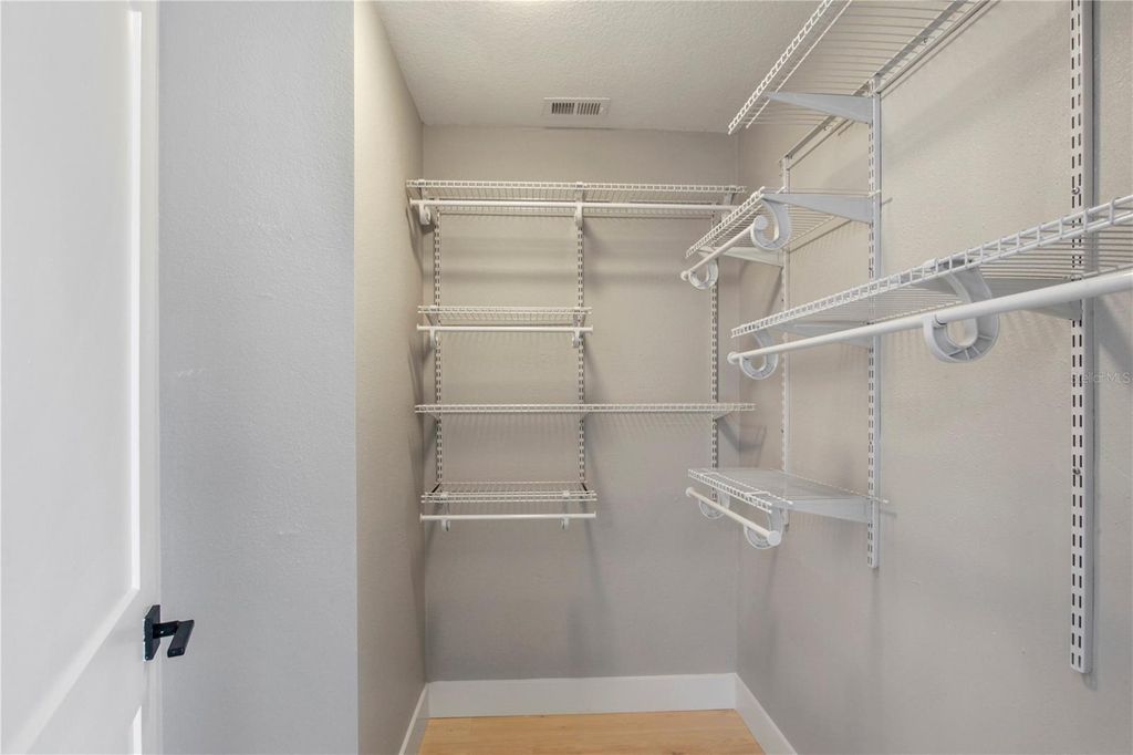 Image 18 of property listing at 822 POLK STREET, Orlando, FL 32805