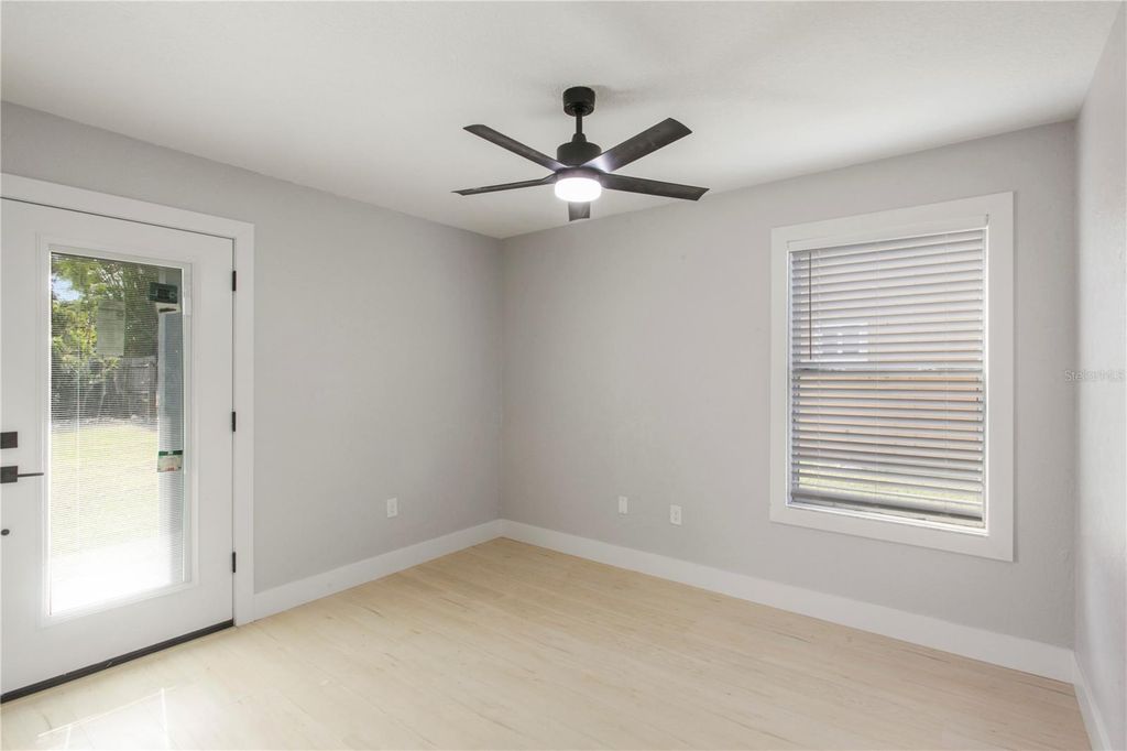 Image 6 of property listing at 822 POLK STREET, Orlando, FL 32805