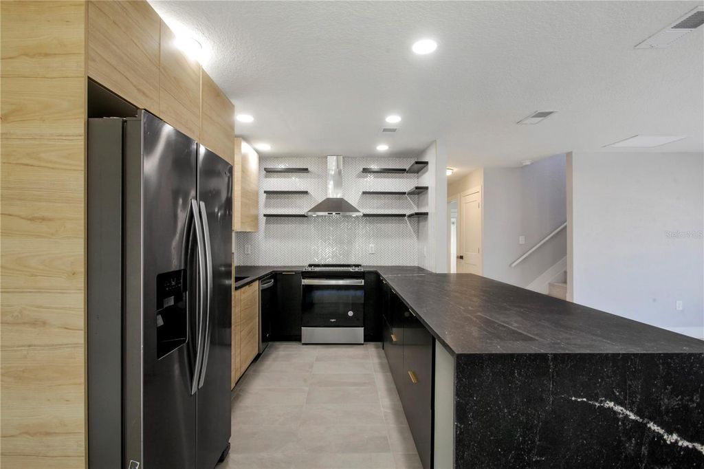 Image 9 of property listing at 822 POLK STREET, Orlando, FL 32805