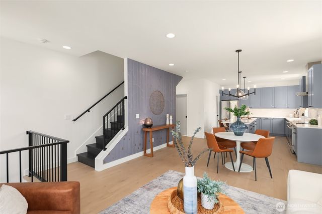 6735 11th Avenue NW, Seattle, WA 98117