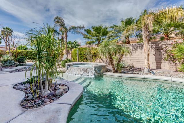 79942 Julee Court, La Quinta, CA 92253
