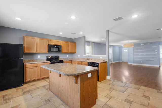 12752 Pricklybranch Drive, Fort Worth, TX 76244