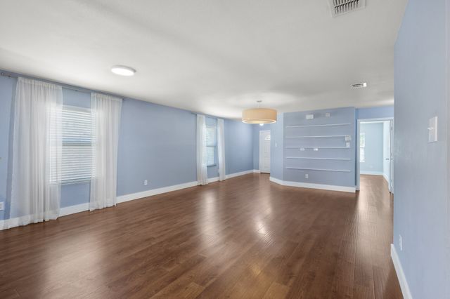 12752 Pricklybranch Drive, Fort Worth, TX 76244