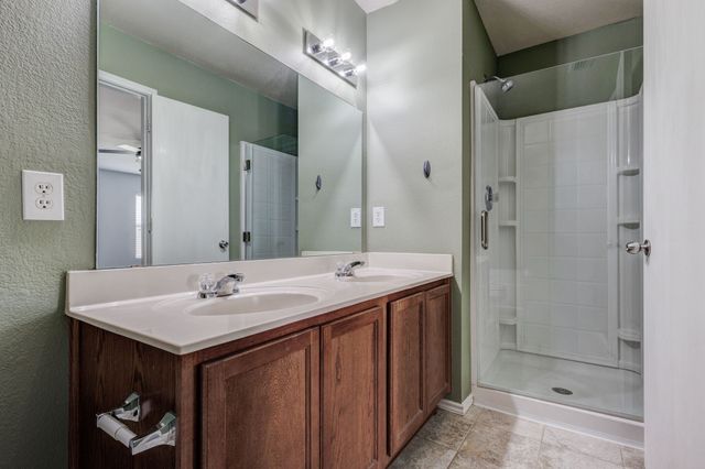 12752 Pricklybranch Drive, Fort Worth, TX 76244